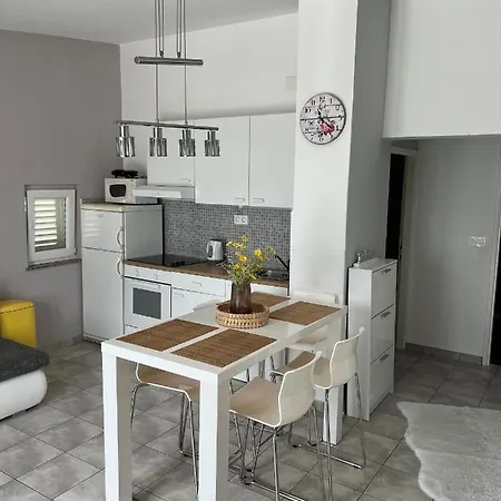 Apartmani Mai Drage 50M From The Sea Zewnętrze zdjęcie