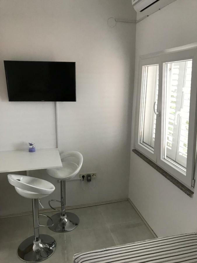Apartment Mai 50m From The Sea Drage